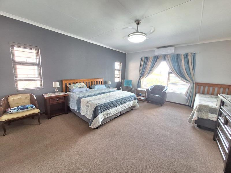 4 Bedroom Property for Sale in Fraaiuitsig Western Cape
